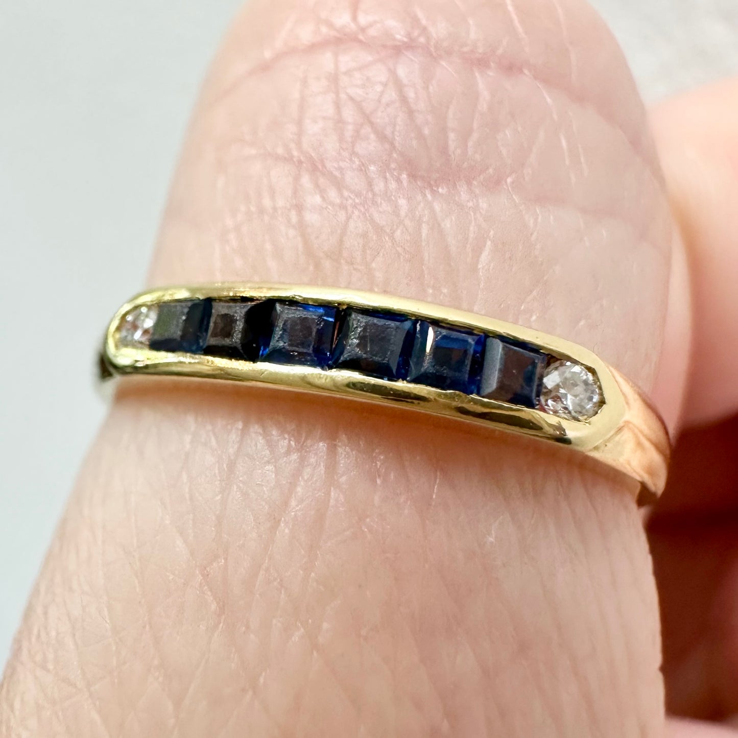 18Ct Yellow Gold Sapphire & Diamond Band Ring Sz M 1/2