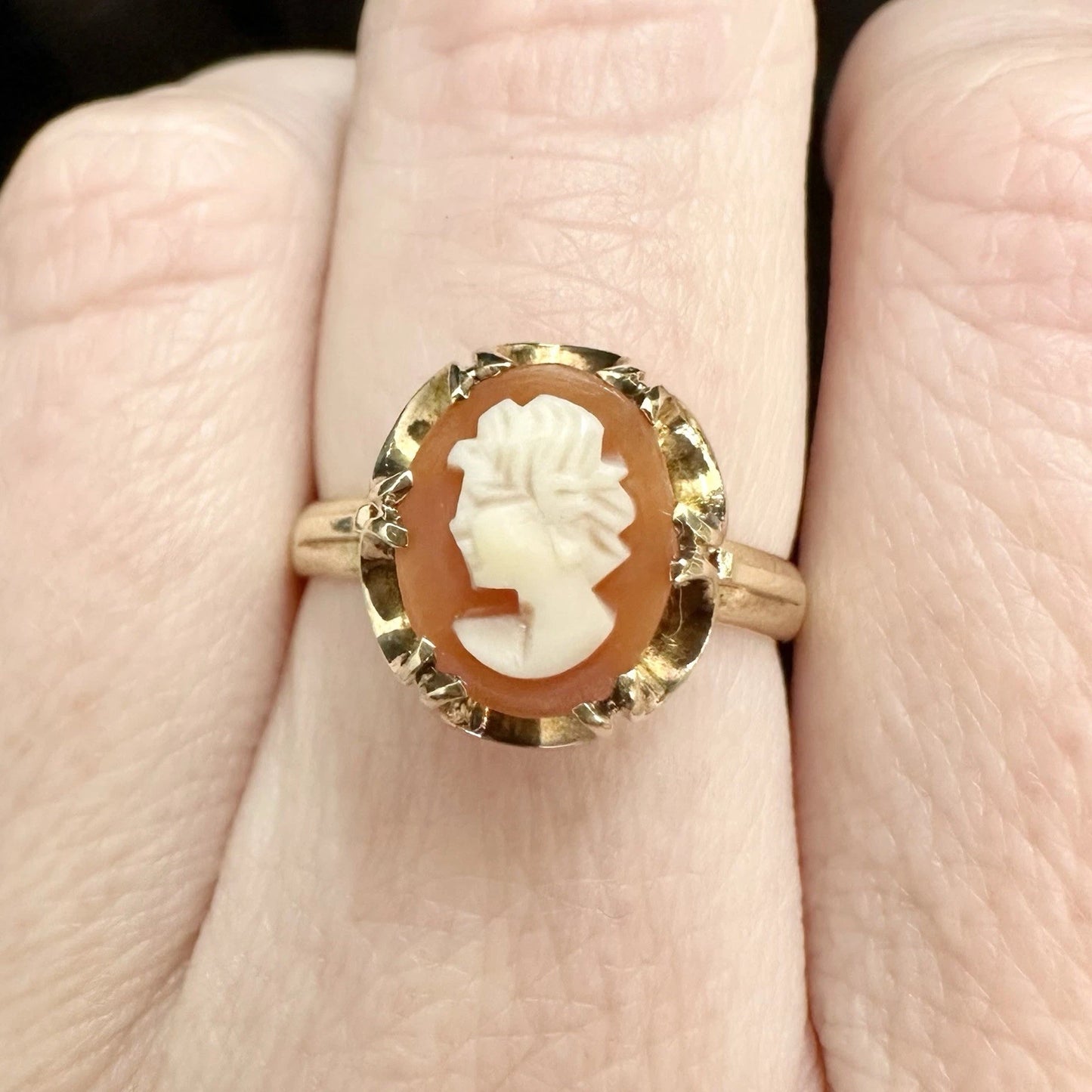 9Ct Yellow Gold Vintage Cameo Ring Sz M
