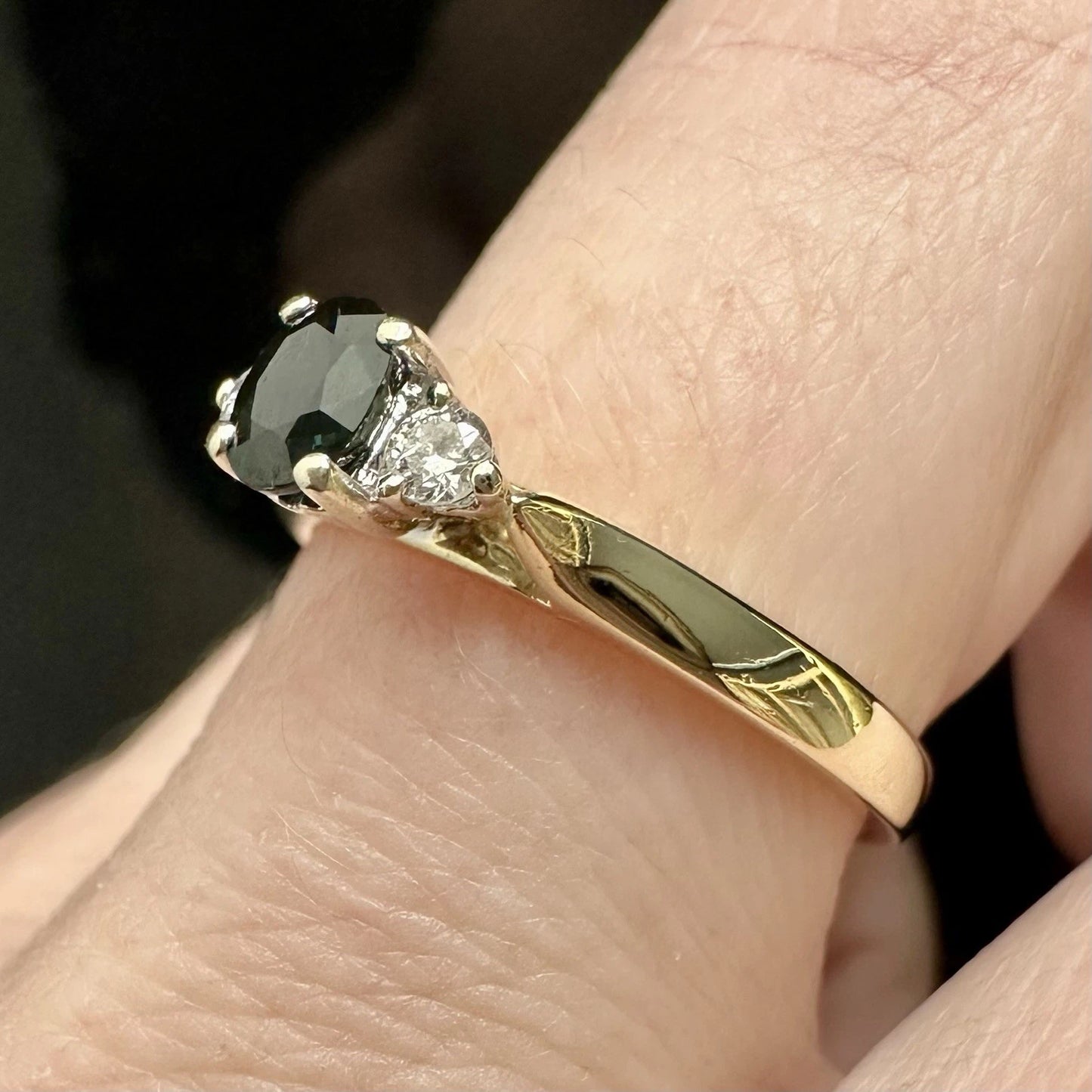 10Ct Yellow Gold Sapphire & Diamond Accent Ring Sz O