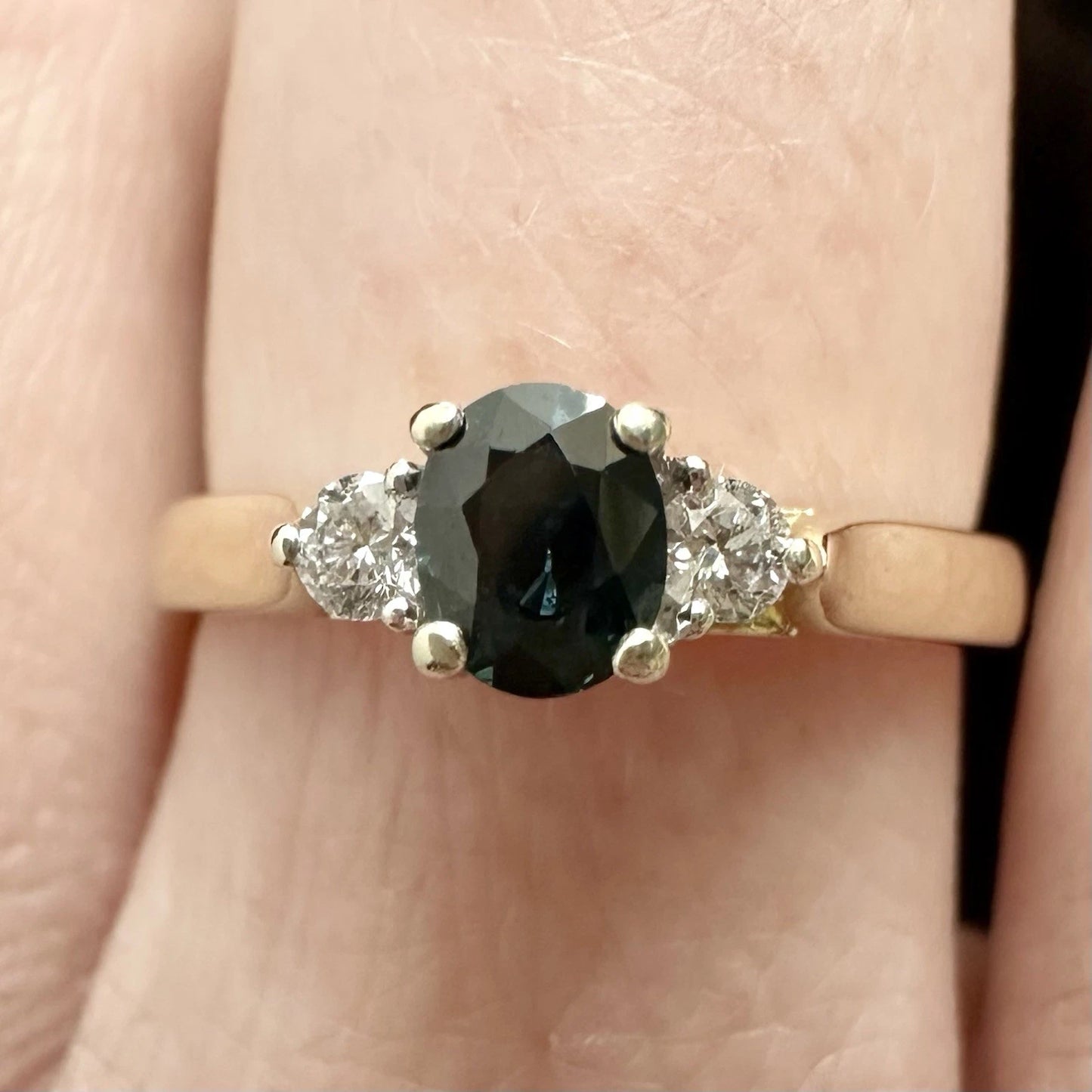 10Ct Yellow Gold Sapphire & Diamond Accent Ring Sz O