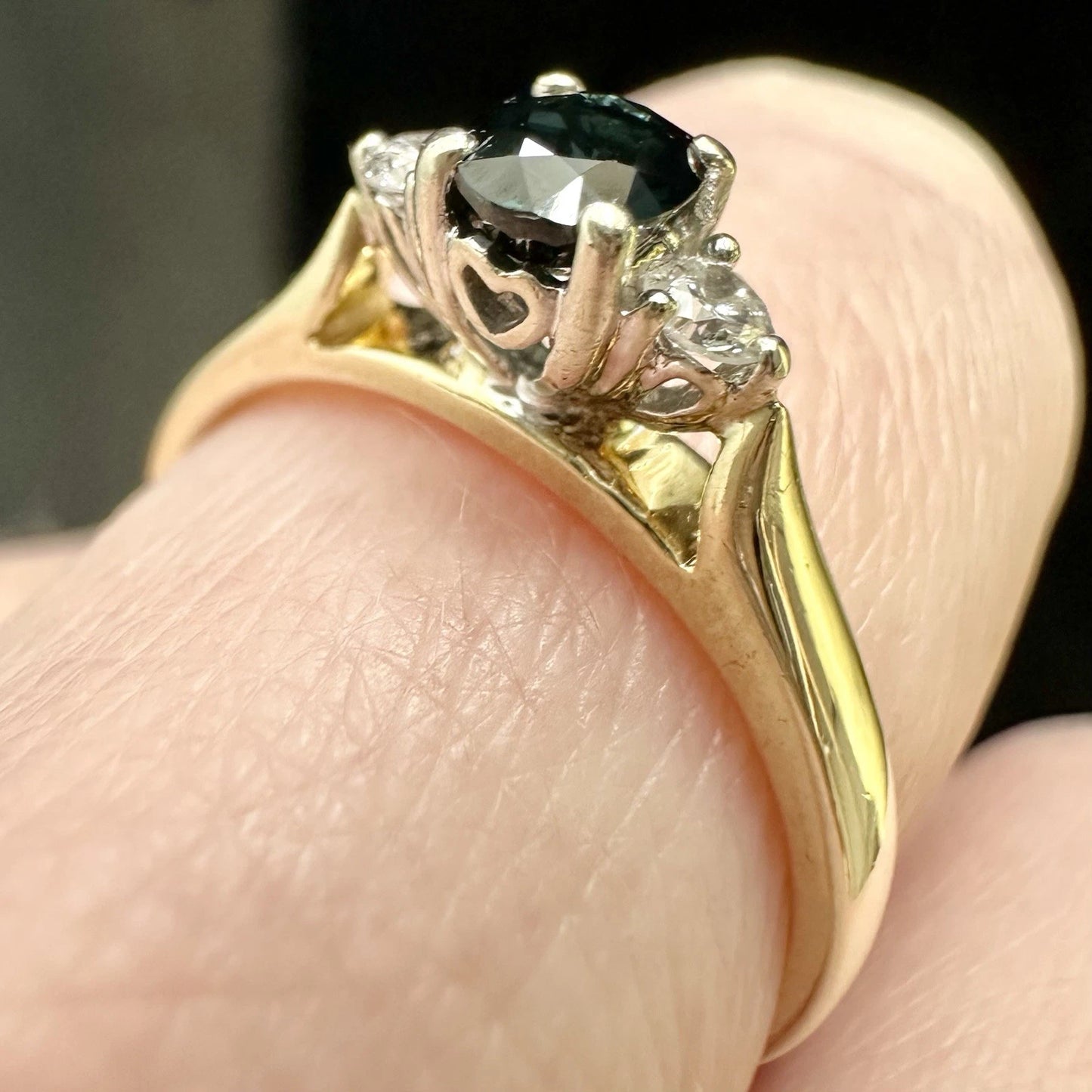 10Ct Yellow Gold Sapphire & Diamond Accent Ring Sz O