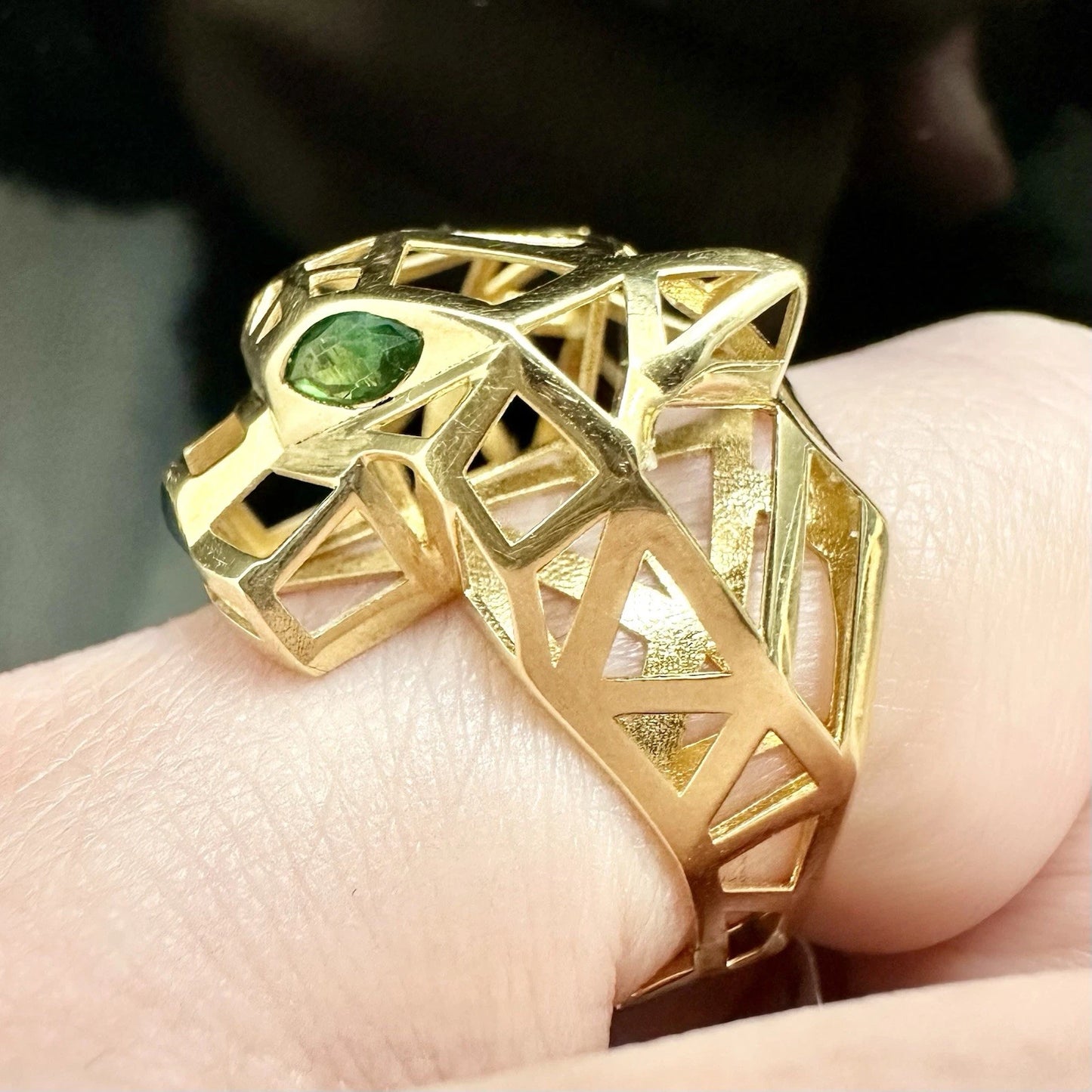 18Ct Yellow Gold Created Emerald & Black Resin Set Panther Ring