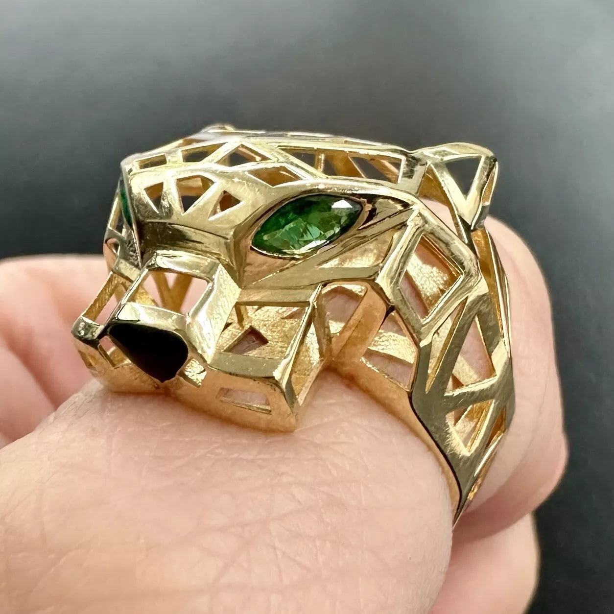 18Ct Yellow Gold Created Emerald & Black Resin Set Panther Ring