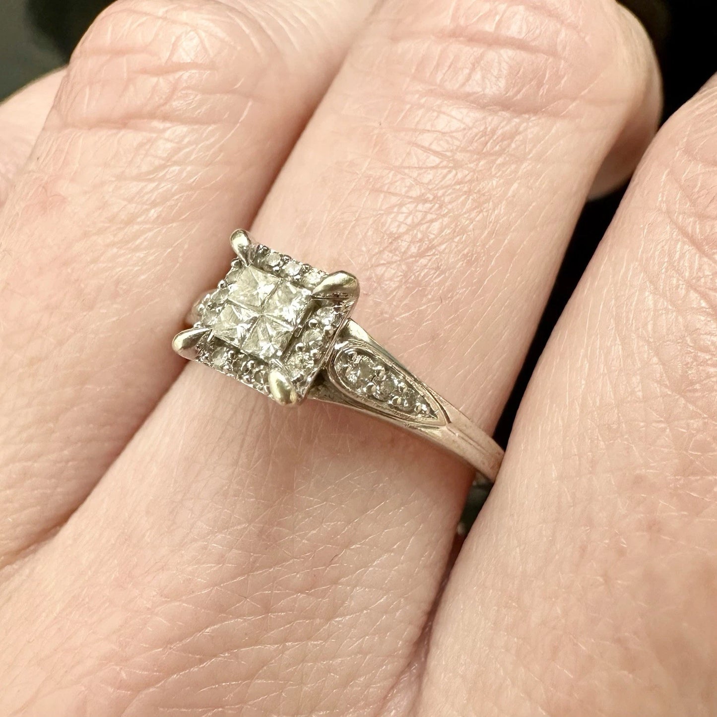 9Ct White Gold Halo Princess & Brilliant Cut 0.26 TW Diamond Ring Sz O 1/2