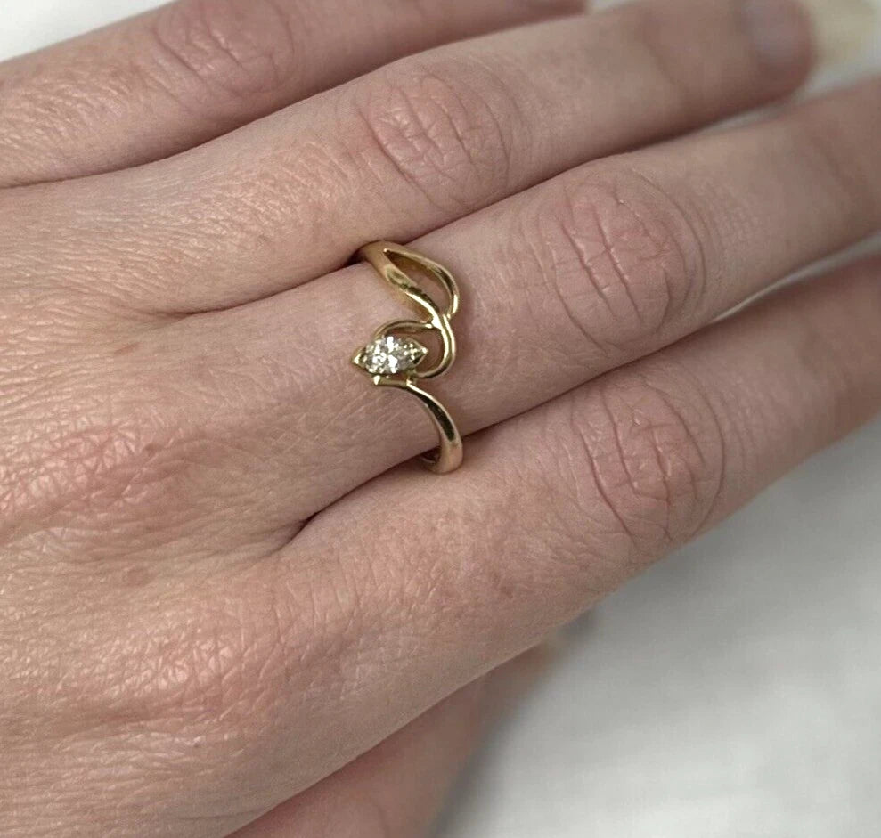 18Ct Yellow Gold Marquise Cut Diamond Ring