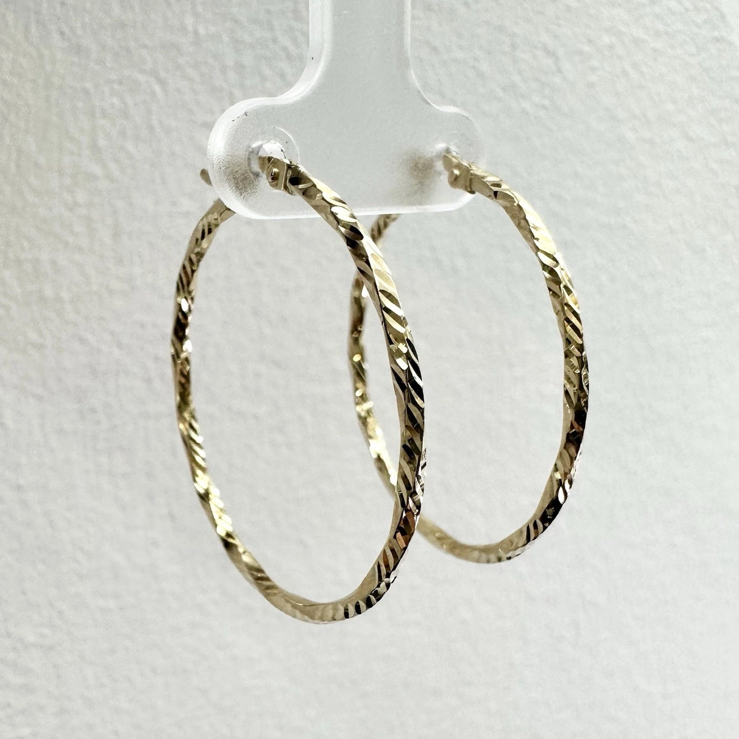 9Ct Yellow Gold 29mm Diamond Cut Twisted Hoop Earrings