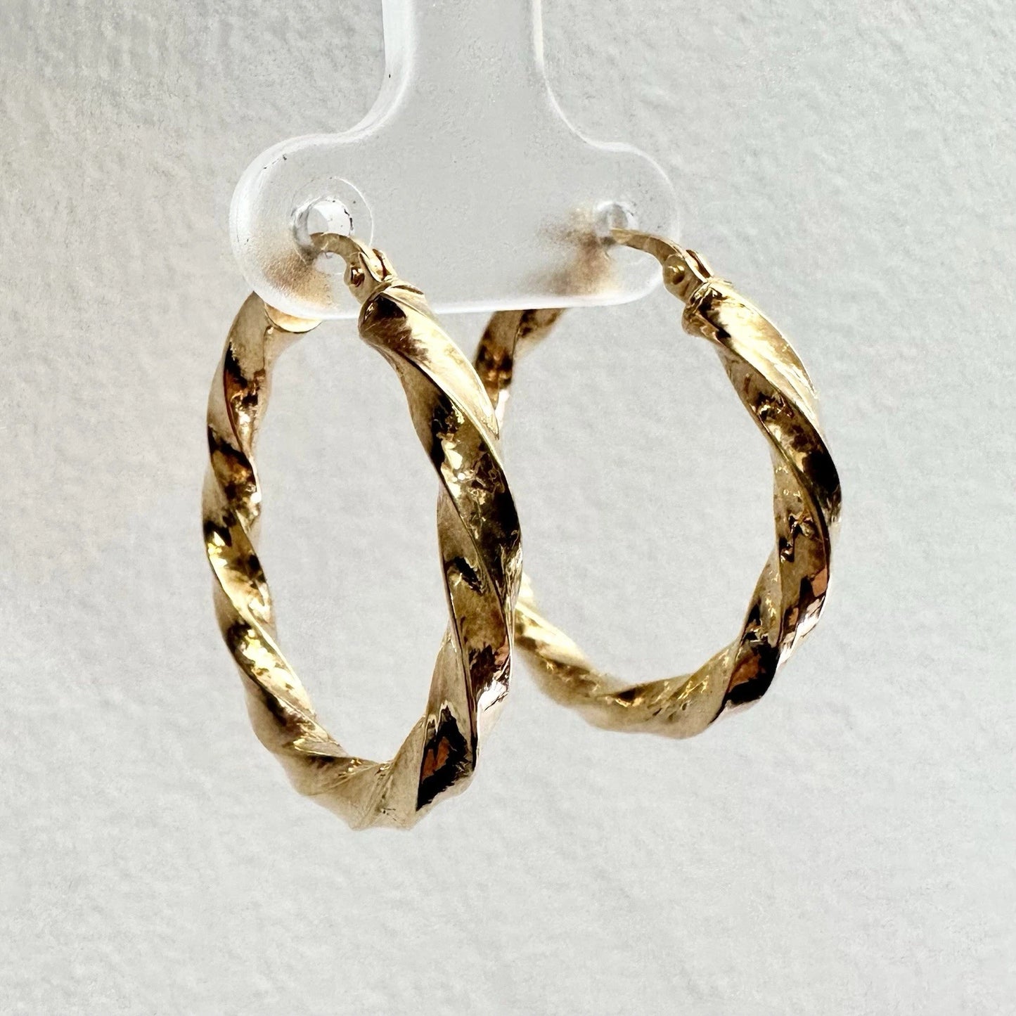 9Ct Yellow Gold 20mm Twisted Hoop Earrings