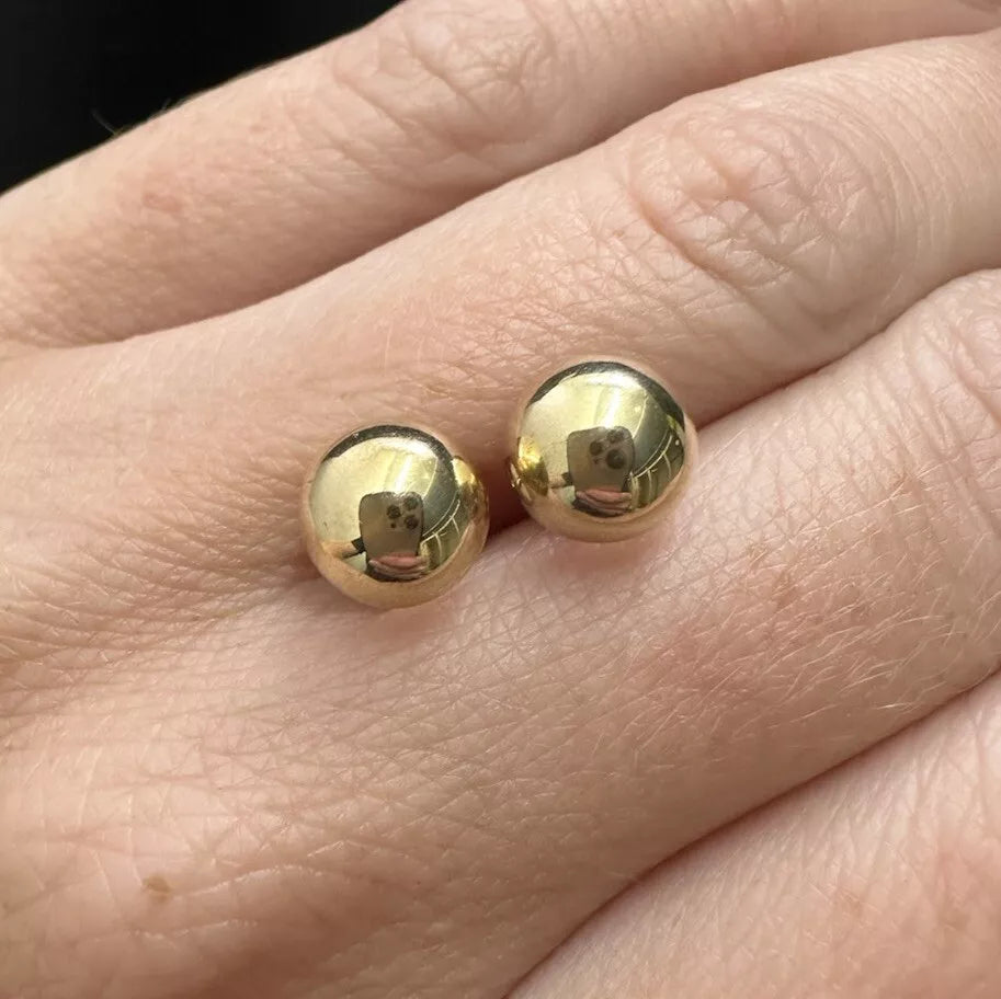 9Ct Yellow Gold 8mm Dome Stud Earrings