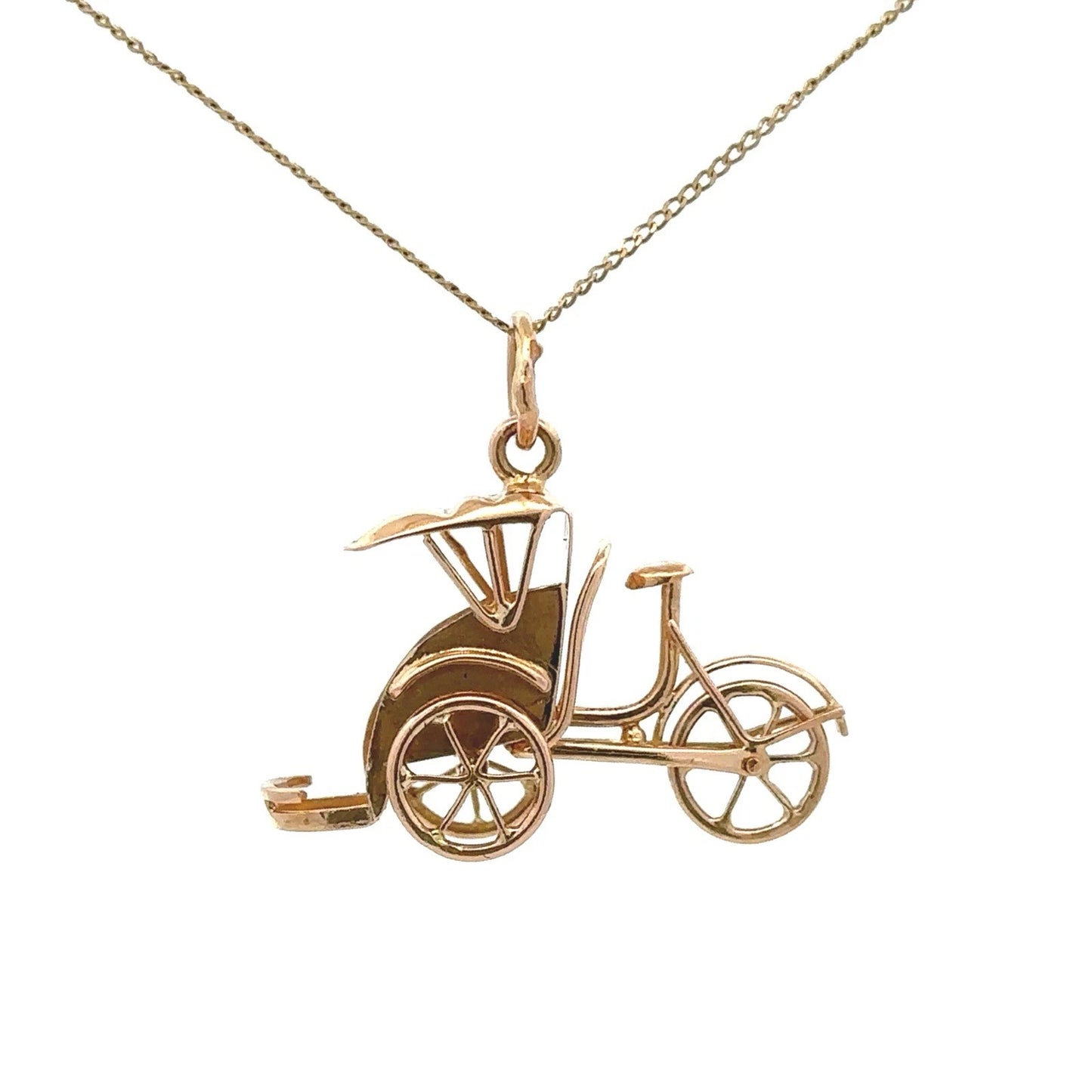 18Ct Yellow Gold Vintage Rickshaw Tricycle Carriage With Moveable Wheels Charm