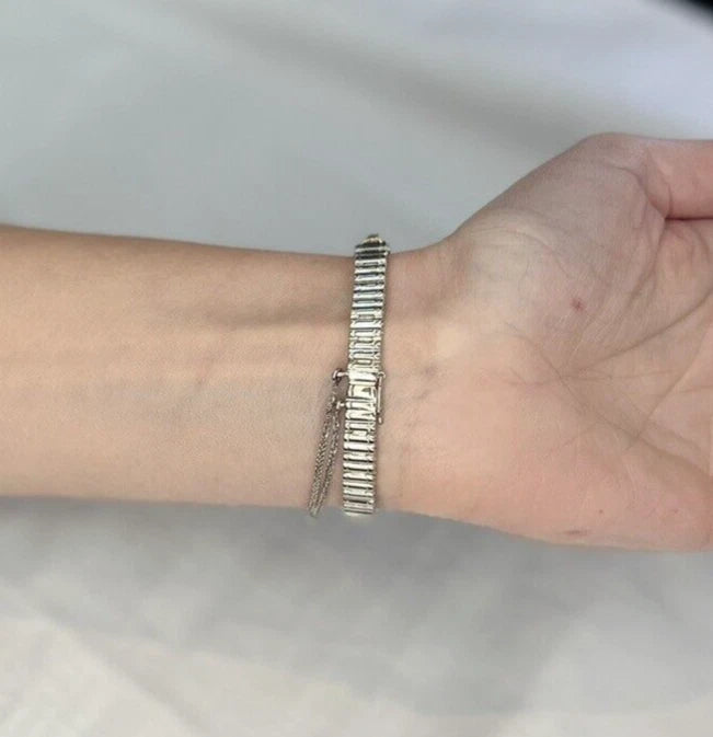 18Ct White Gold 3.04 Carat TW Diamond Bracelet 15cm