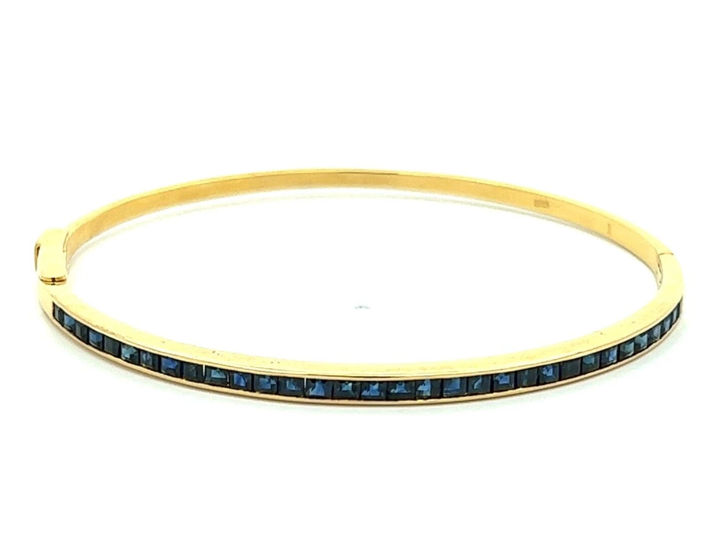 14Ct Yellow Gold Blue Sapphire Hinge Bangle