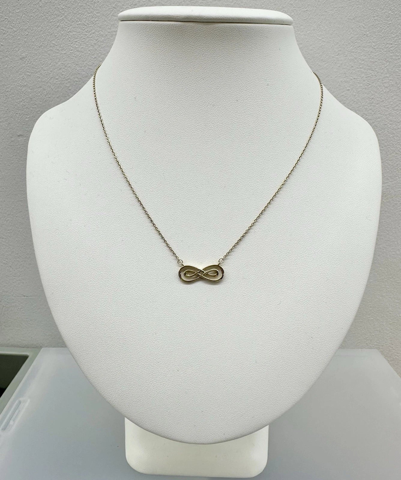 9Ct Yellow Gold Infinity 44cm Trace Necklace