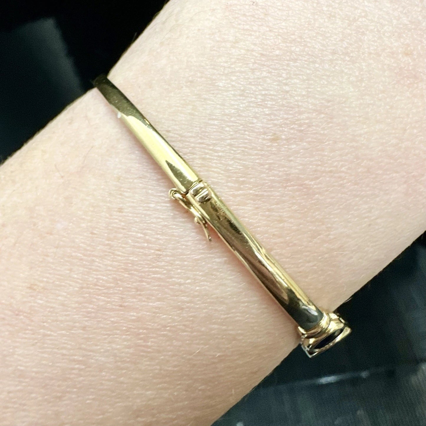 9Ct Yellow Gold Sapphire & Diamond Hinged Bangle