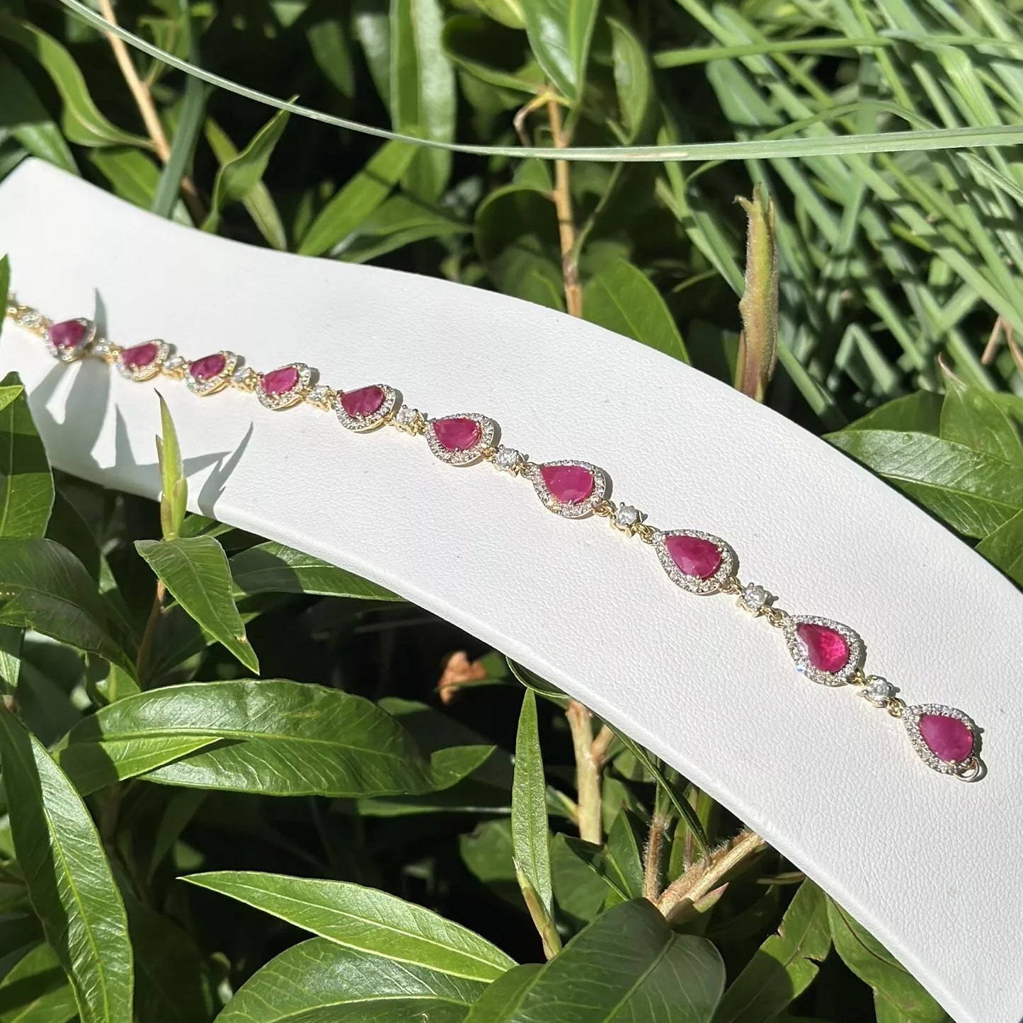 14Ct Yellow Gold 17.5cm 6.05ct Ruby & 1.51ct Diamond Tennis Bracelet