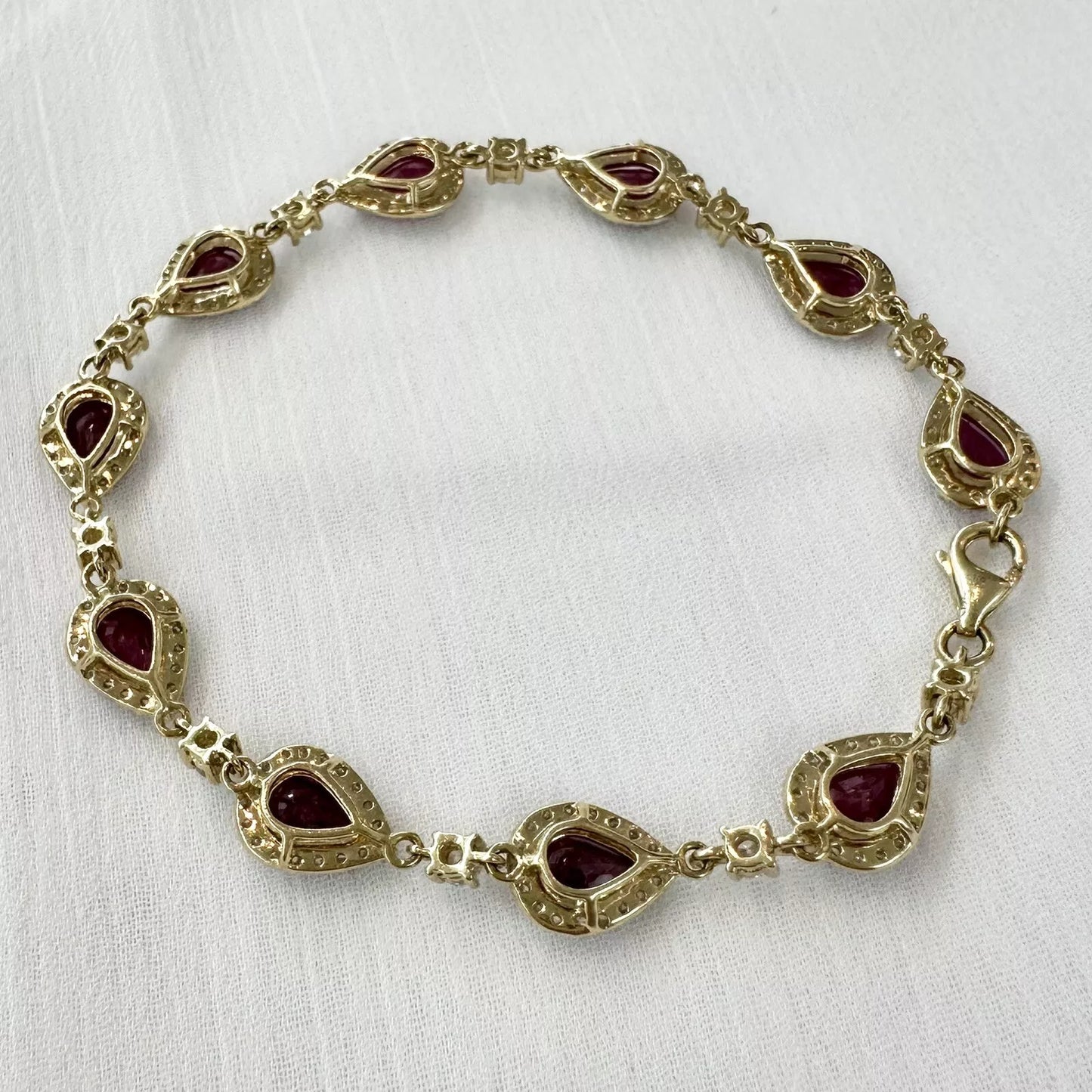 14Ct Yellow Gold 17.5cm 6.05ct Ruby & 1.51ct Diamond Tennis Bracelet