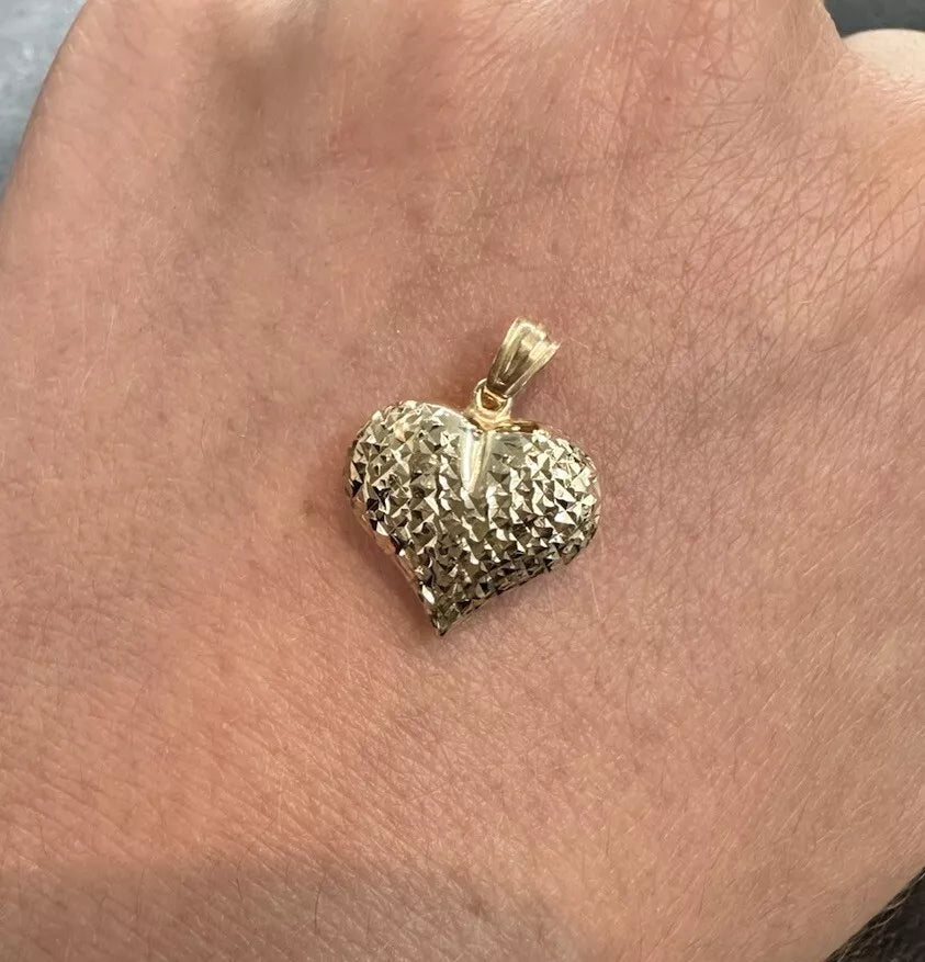 9Ct Yellow Gold Reflective Heart Pendant