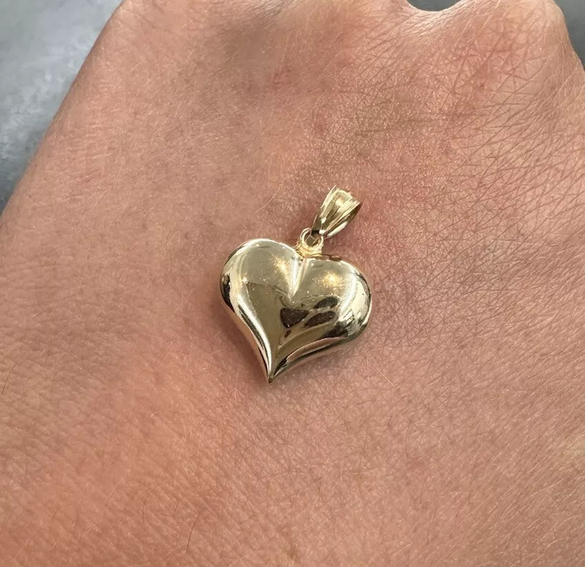 9Ct Yellow Gold Reflective Heart Pendant
