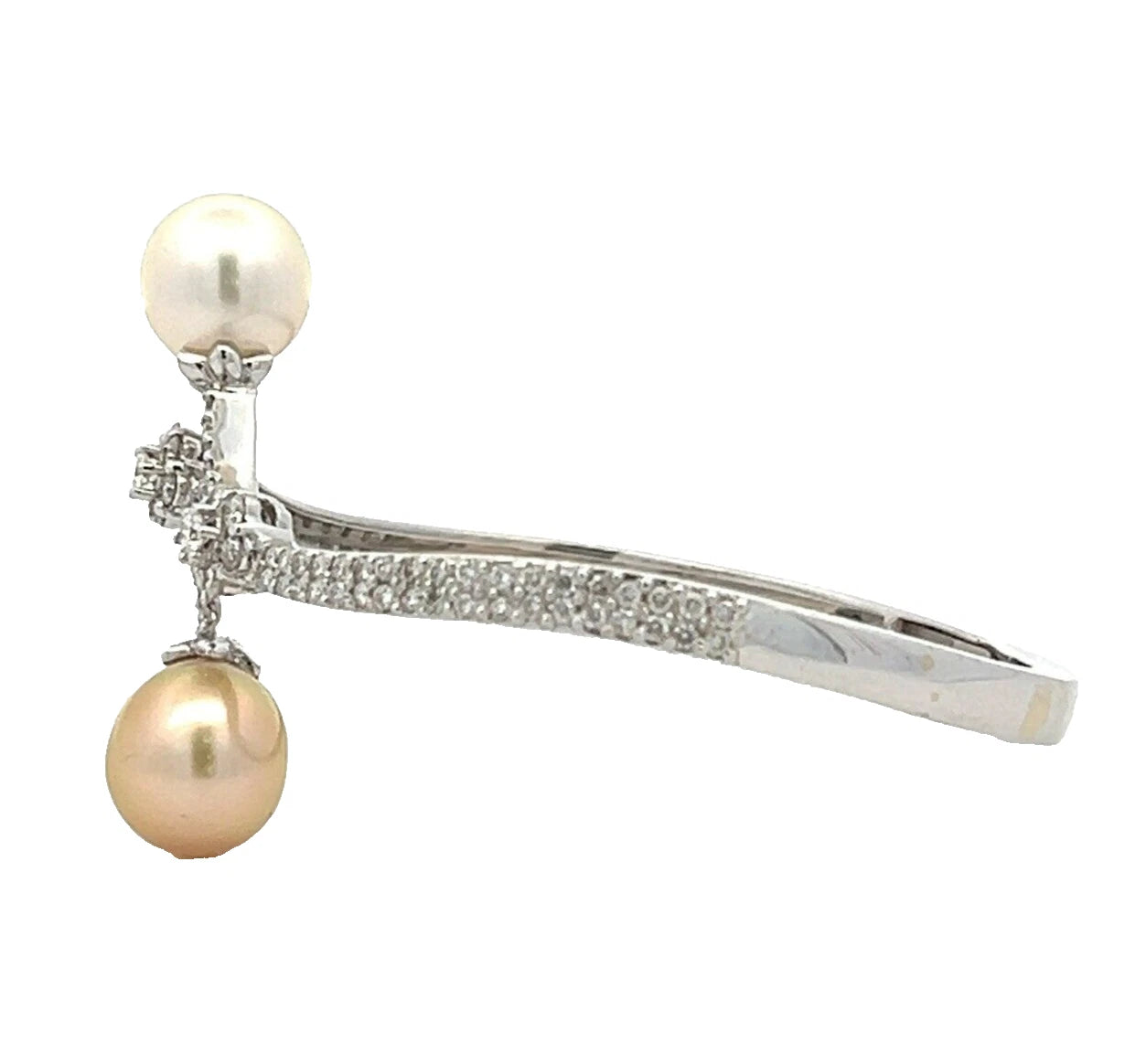 18Ct White Gold South Seas Pearl & 1.36 Carat TW Diamond Accent Hinged Bangle