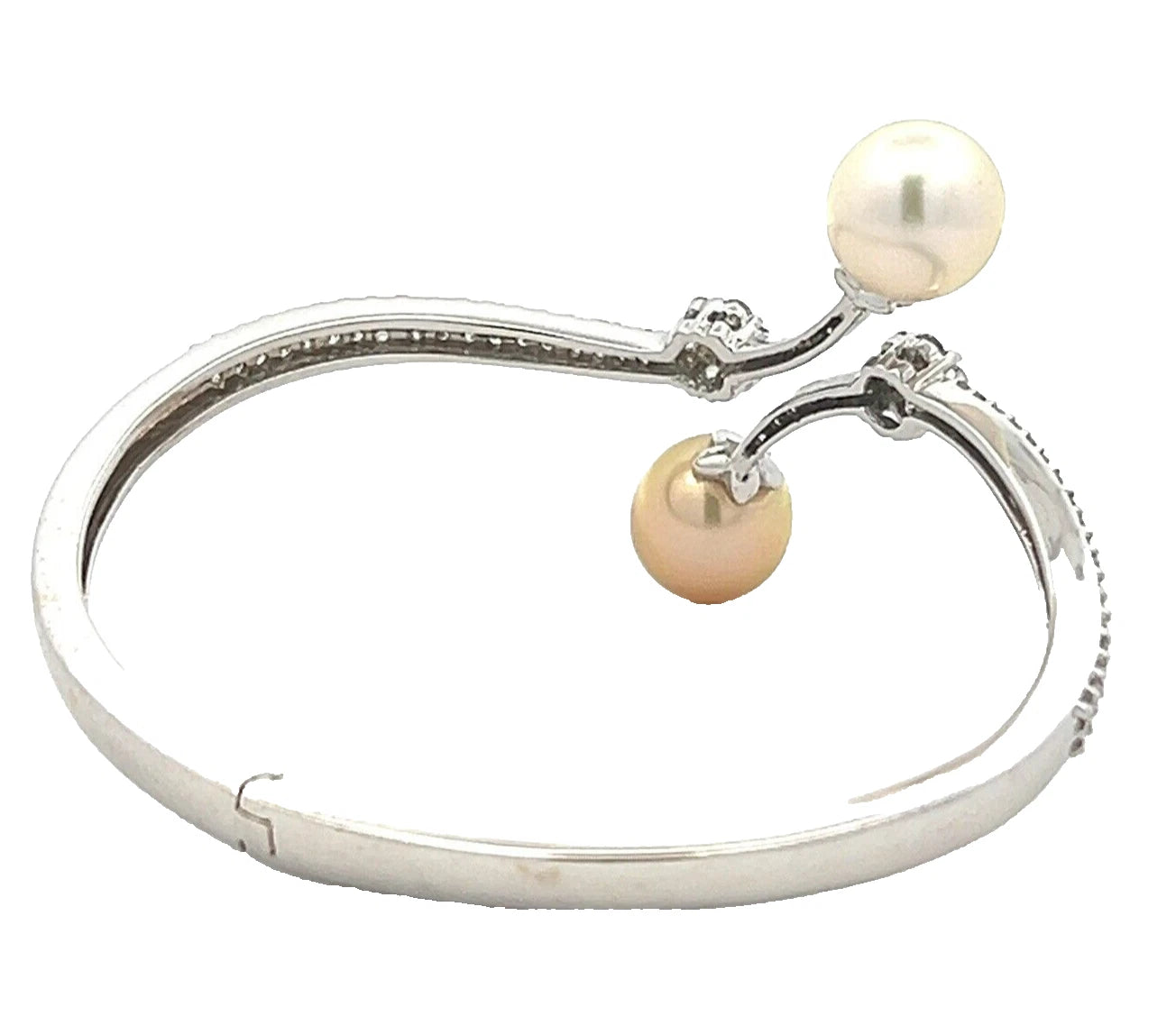 18Ct White Gold South Seas Pearl & 1.36 Carat TW Diamond Accent Hinged Bangle