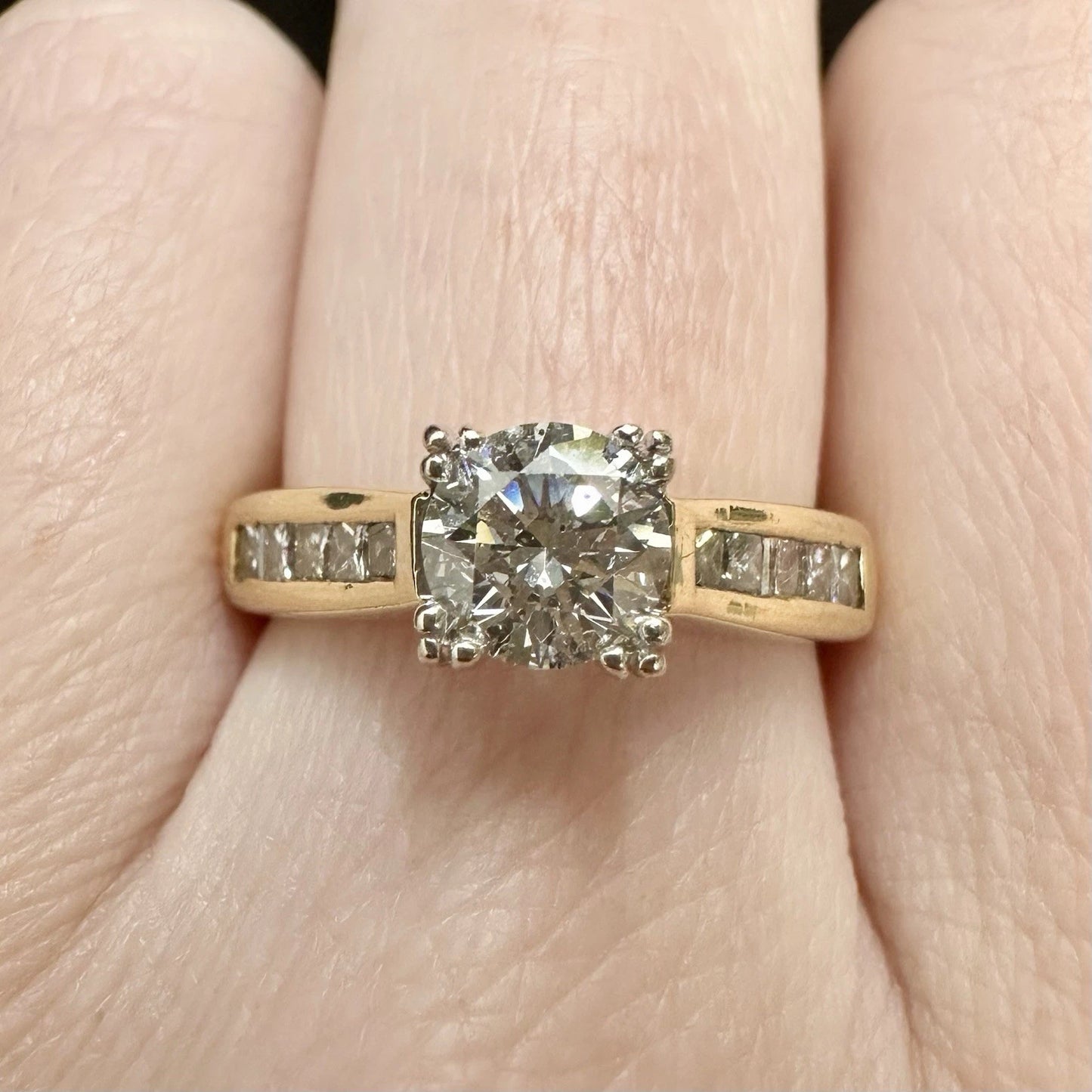 18Ct Yellow Gold Natural Diamond Solitaire Ring With Princess Accents