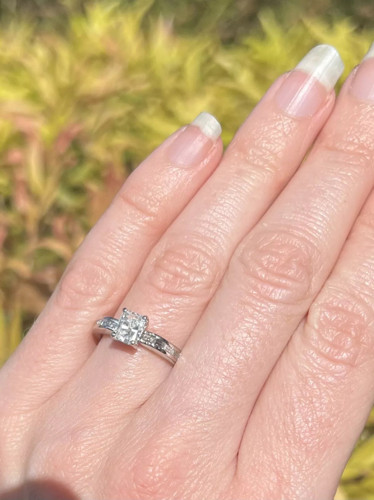 18Ct White Gold 1.05Ct TW Emerald Cut Diamond Ring Sz K
