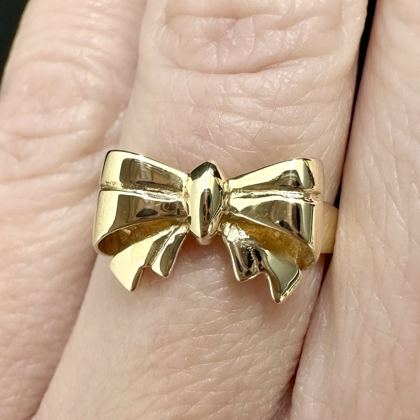 9Ct Yellow Gold Bow Band Ring Sz K