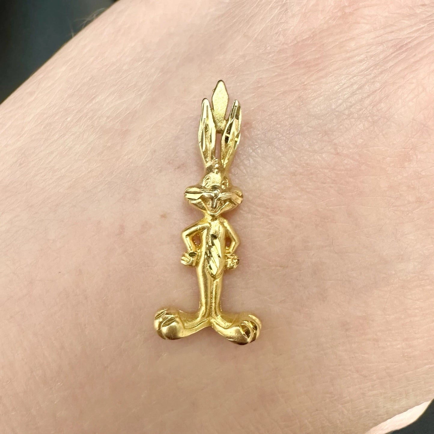 14Ct Yellow Gold Vintage Looney Tunes Bugs Bunny Slider Charm Pendant