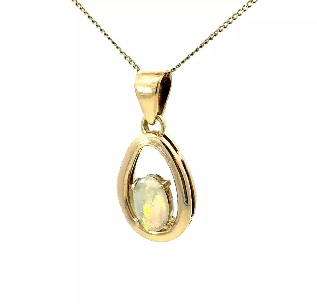 14Ct Yellow Gold Vintage Opal Charm Pendant