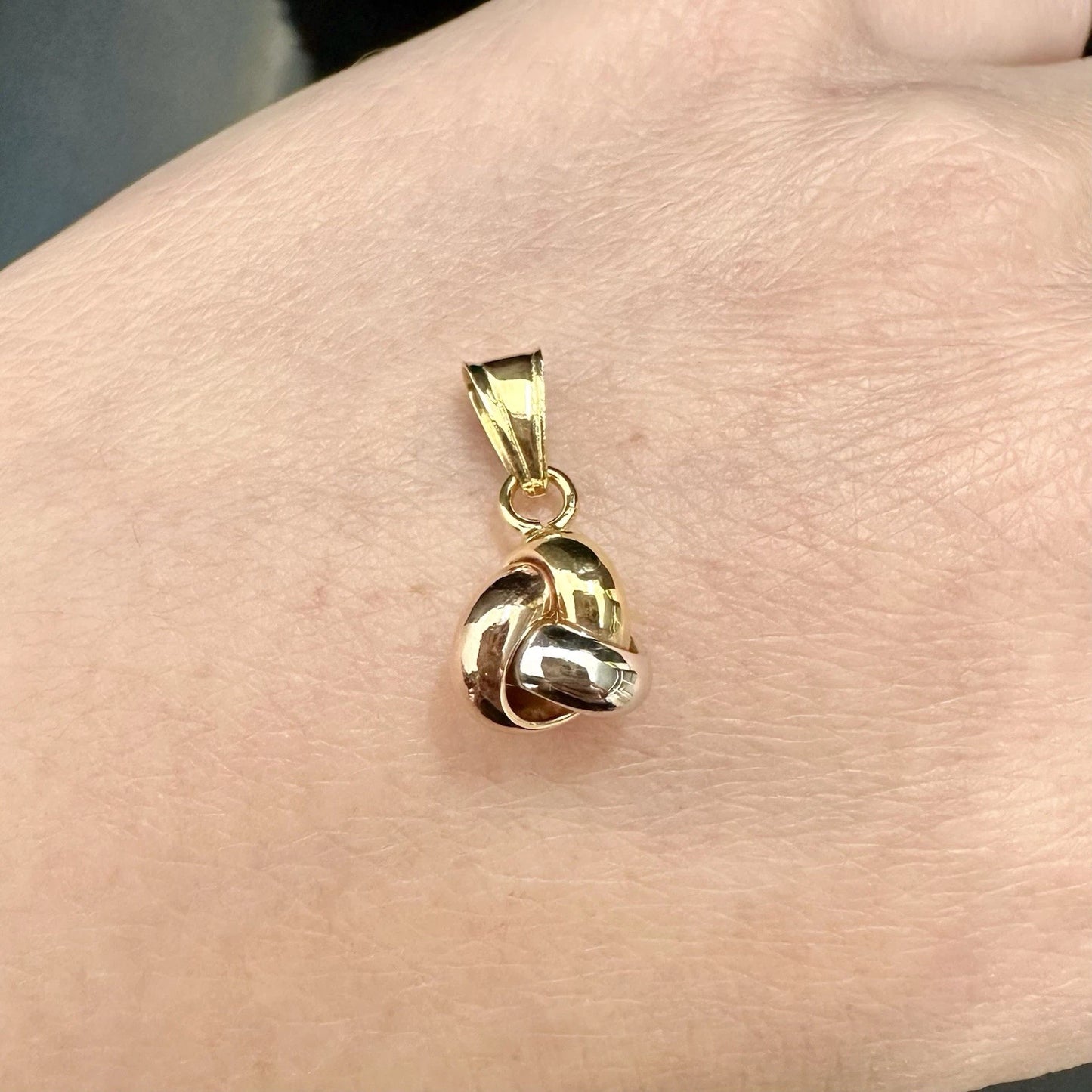 9Ct Tri-Tone Gold Love Knot Pendant