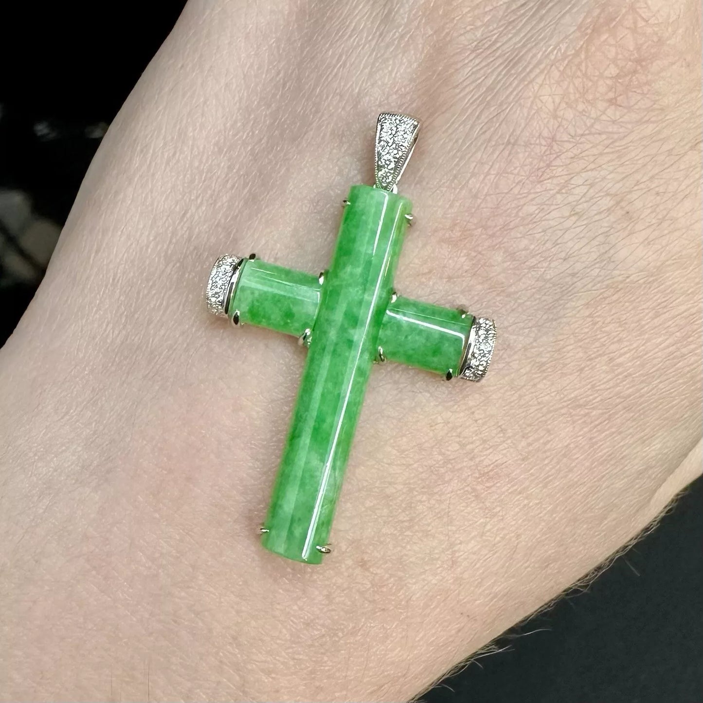 18Ct White Gold Jadeite .16CT TW Diamond Set Cross Pendant