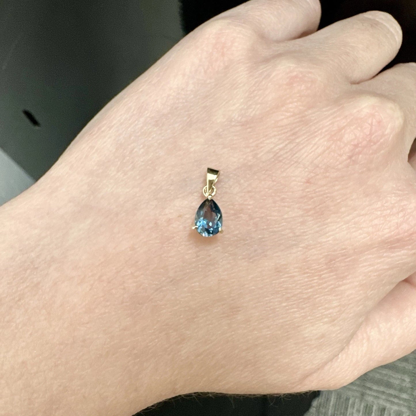 9Ct Yellow Gold Pear Shaped London Blue Topaz Solitaire Pendant