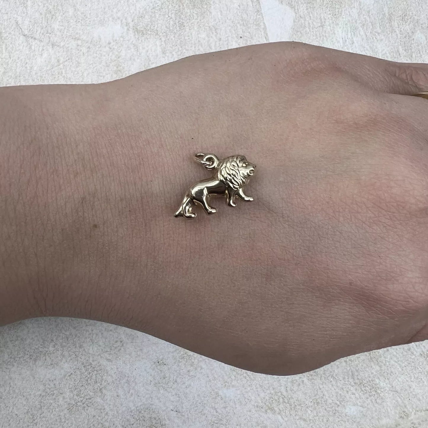 9Ct Yellow Gold Lion Charm Pendant