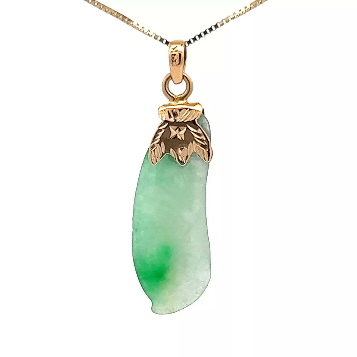 18Ct Yellow Gold Vintage Irregular Jade Pendant