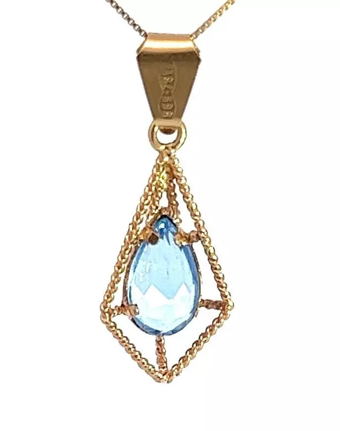 14Ct Yellow Gold Blue Gemstone Prisim Style Pendant