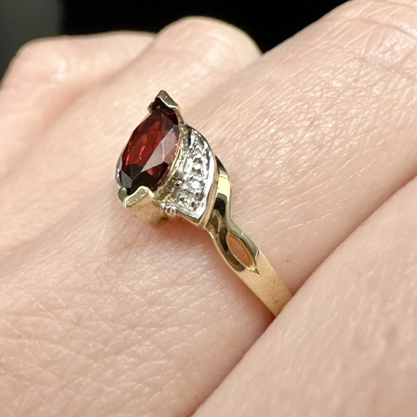 9Ct Two-Toned Gold Garnet & Diamond Set Ring Sz N