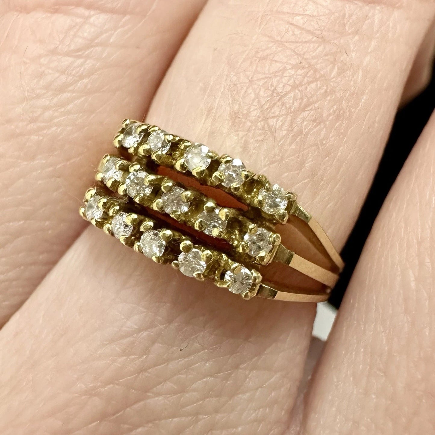 18Ct Yellow Gold Vintage .30 Carat TW Diamond Ring Sz N