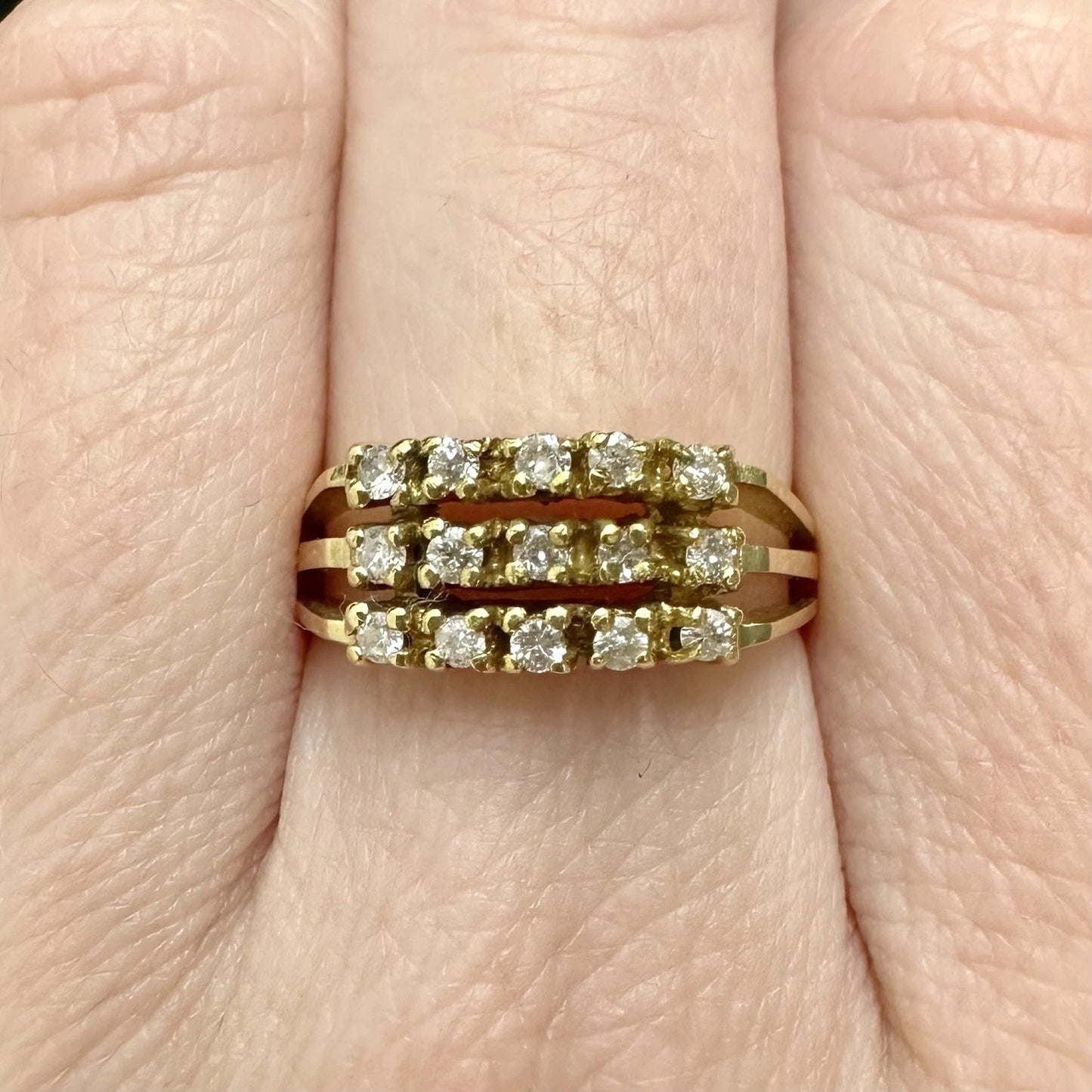 18Ct Yellow Gold Vintage .30 Carat TW Diamond Ring Sz N