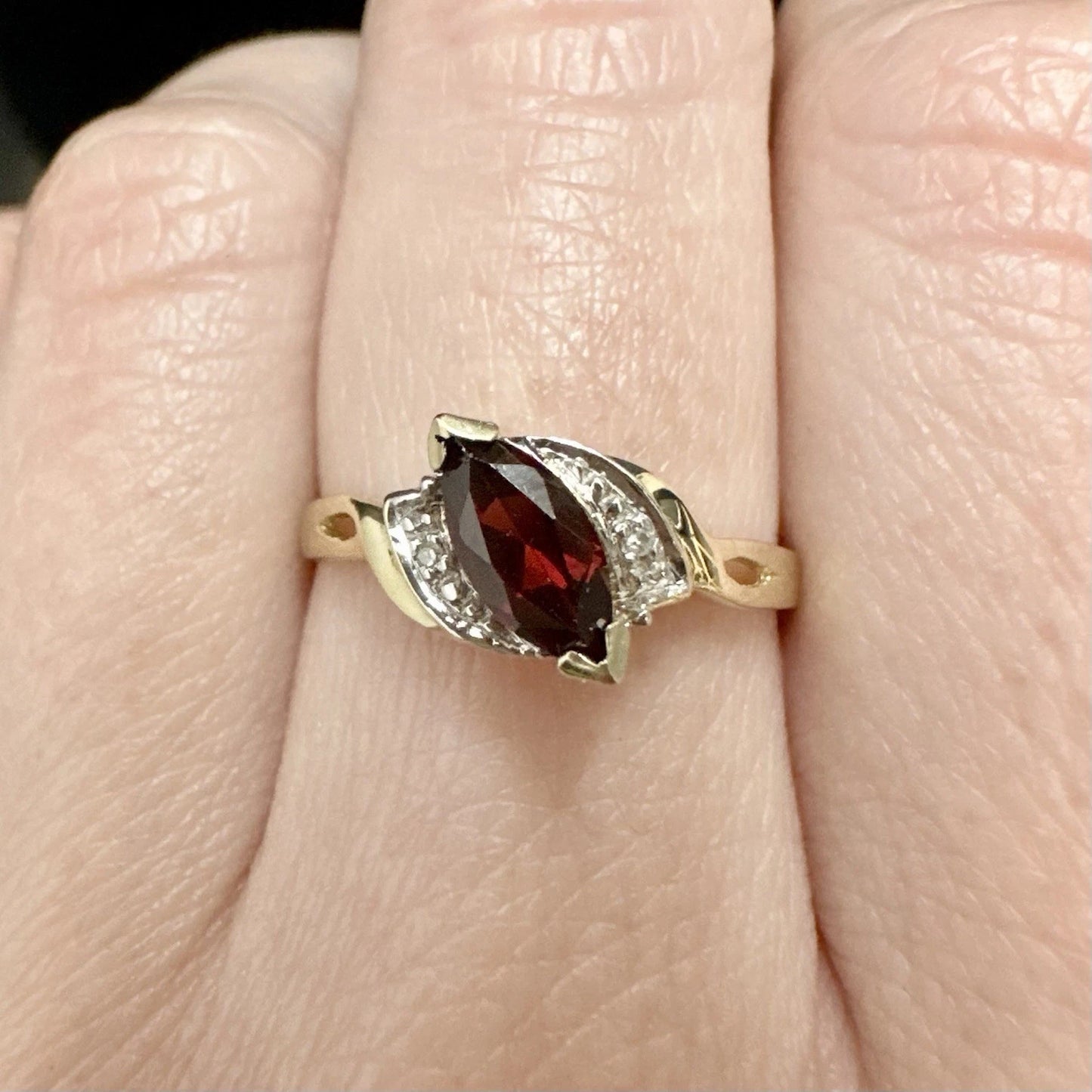 9Ct Two-Toned Gold Garnet & Diamond Set Ring Sz N