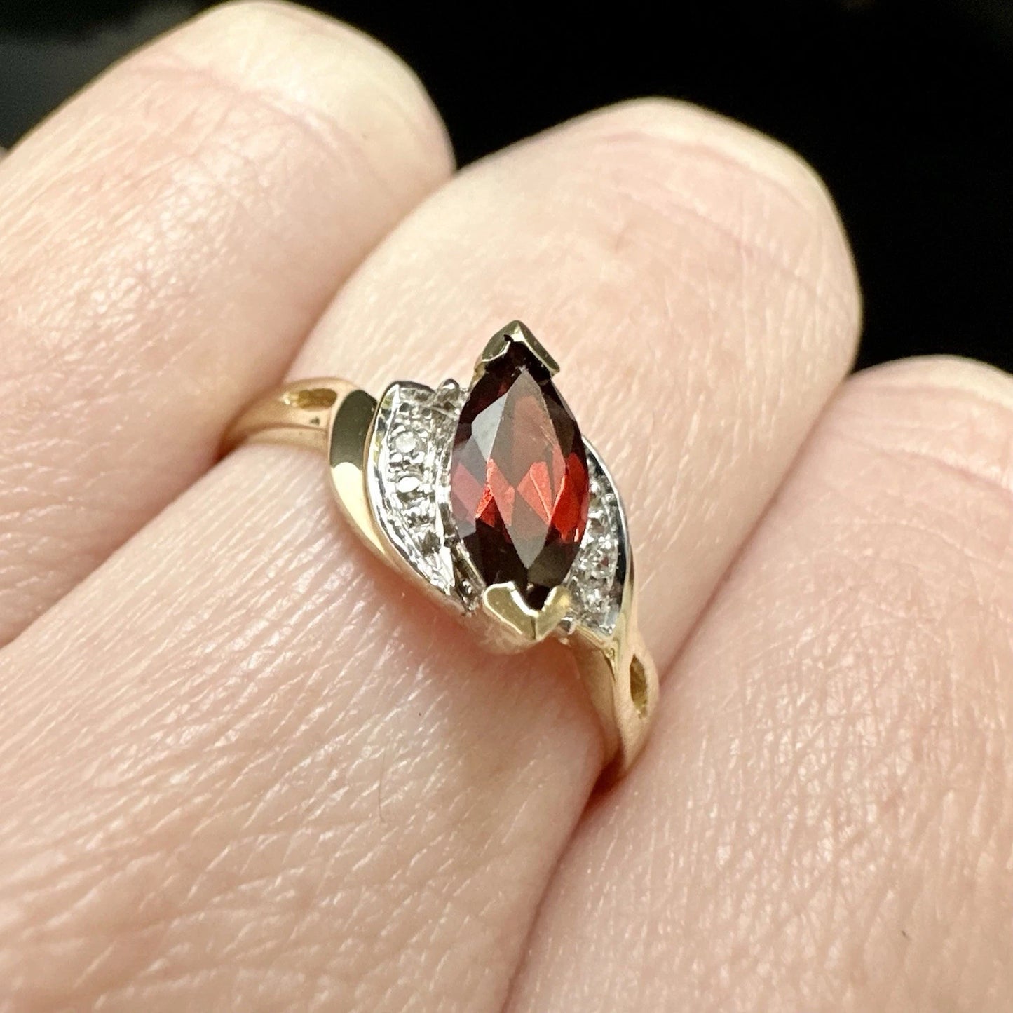9Ct Two-Toned Gold Garnet & Diamond Set Ring Sz N