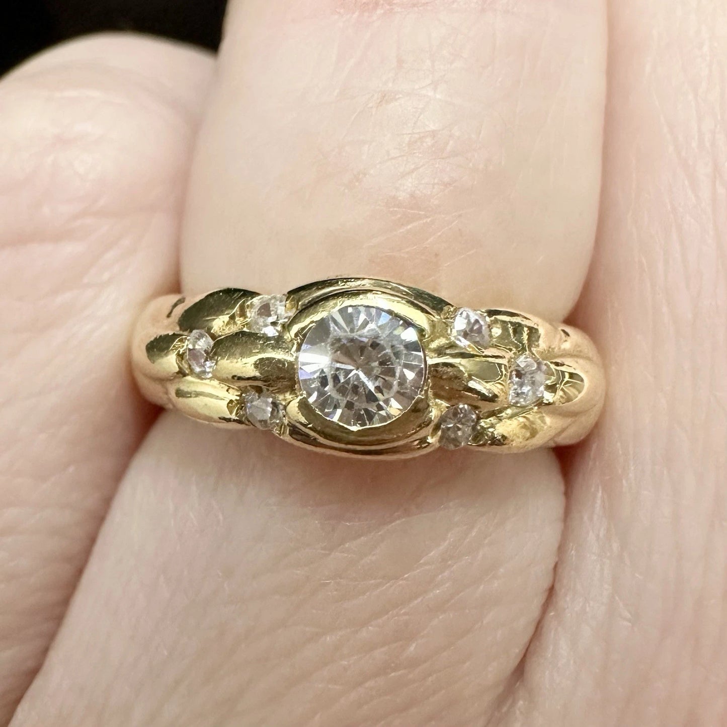 18Ct Yellow Gold Bezel Set Diamond Simulant Scattered Ring