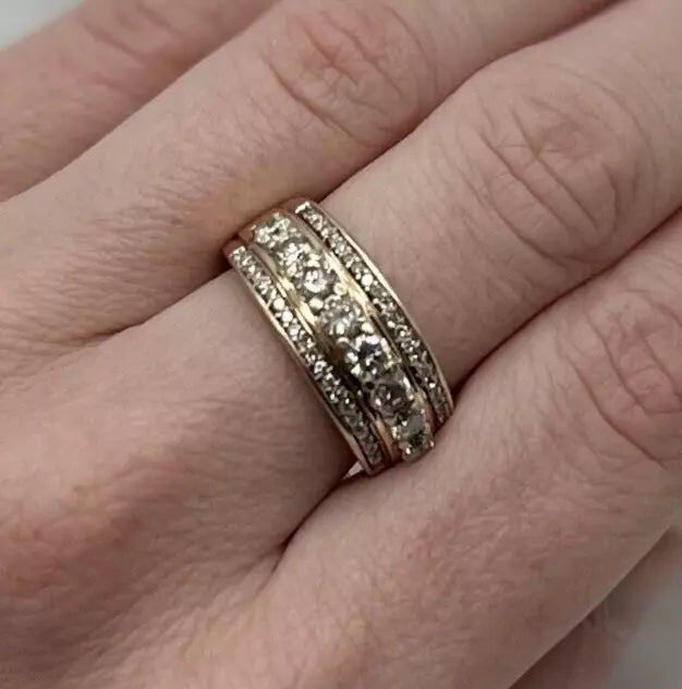 10Ct Yellow Gold 1 Carat TW Diamond Ring