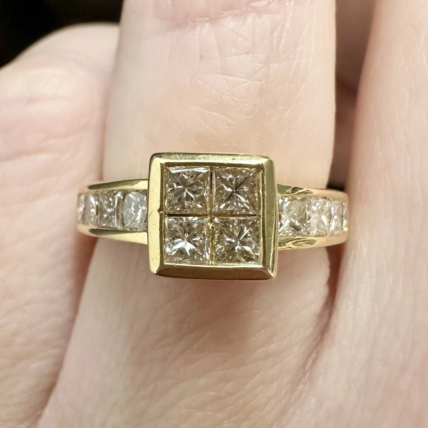 18Ct Yellow Gold 1.25Ct TW Princess Cut Invisible Set Diamond Ring Sz J