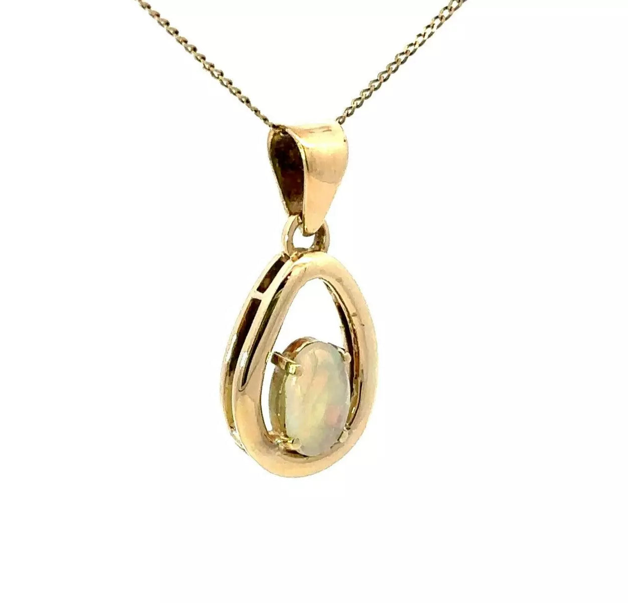 14Ct Yellow Gold Vintage Opal Charm Pendant