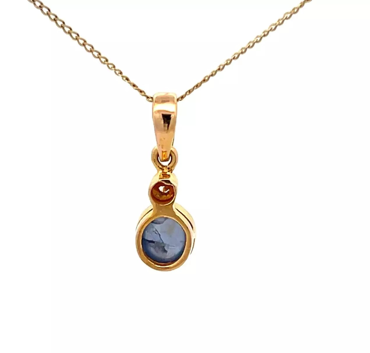 18Ct Yellow Gold Blue Cabochon Gemstone & Diamond Pendant