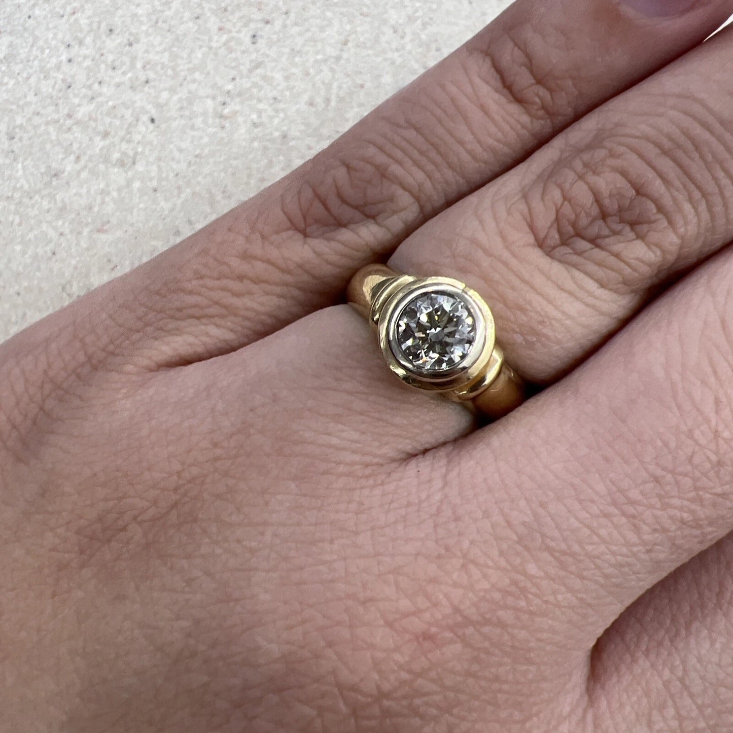 18Ct Yellow Gold 0.75 Carat TW Diamond Bezel Set Ring