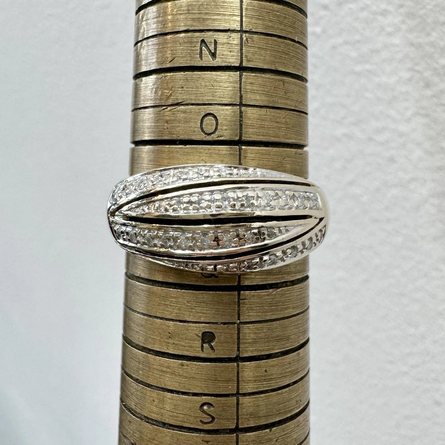 9Ct Yellow Gold .15 Carat TW Diamond Ring Sz P 1/2