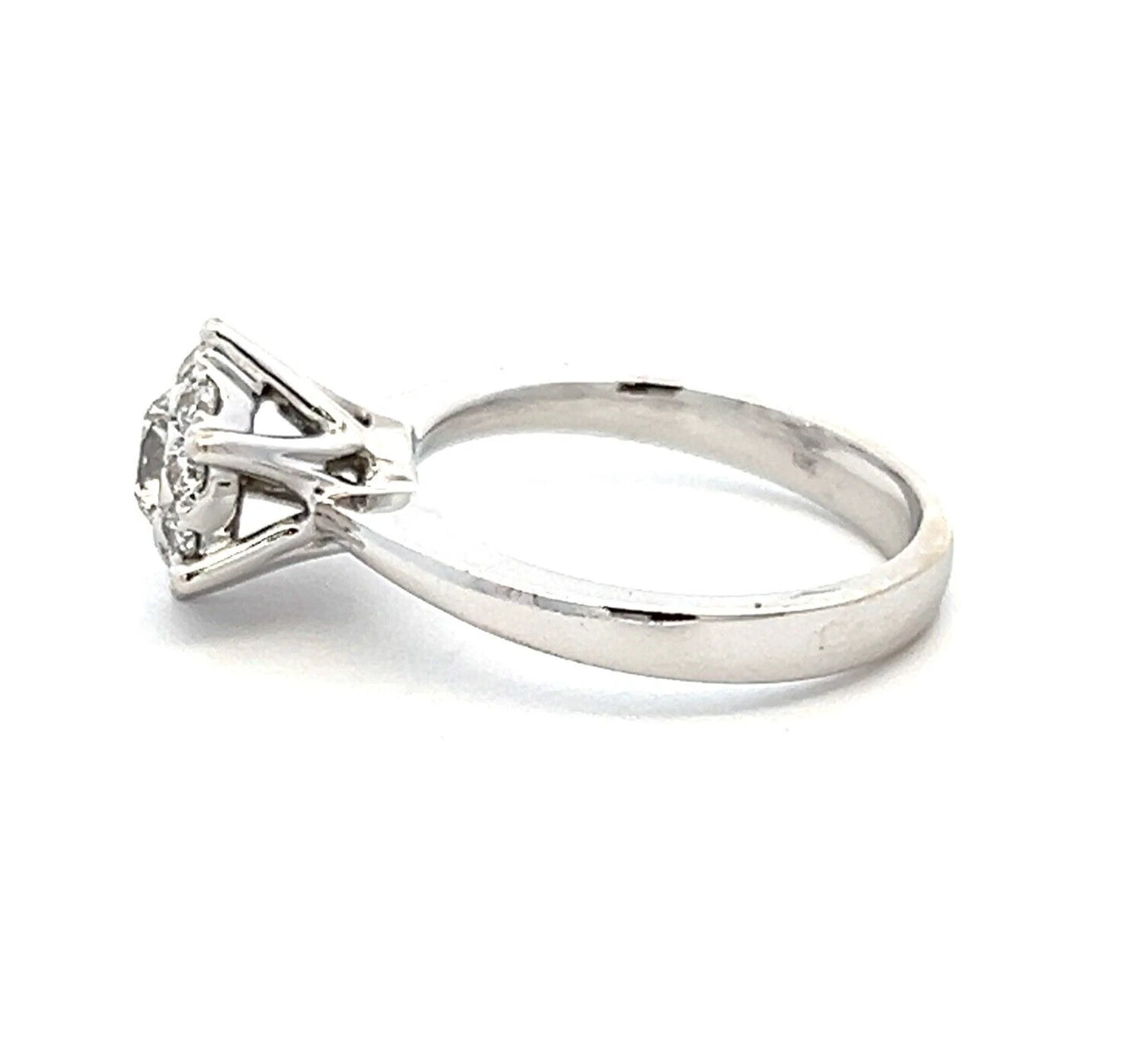 18Ct White Gold Diamond Cluster Ring -0.71 Carat TDW