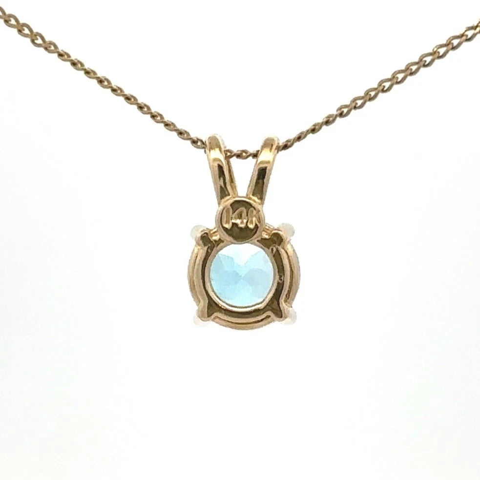 14Ct Yellow Gold Blue Topaz Solitaire Pendant