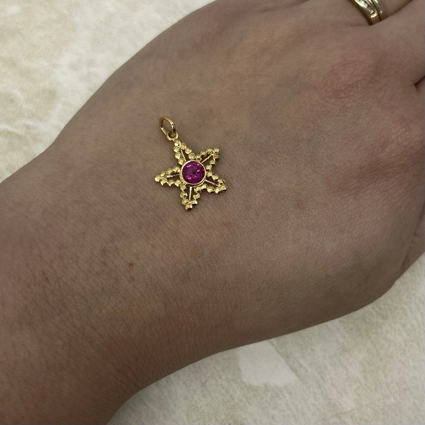 18Ct Yellow Gold Pink CZ Bezel Set Star Charm Pendant