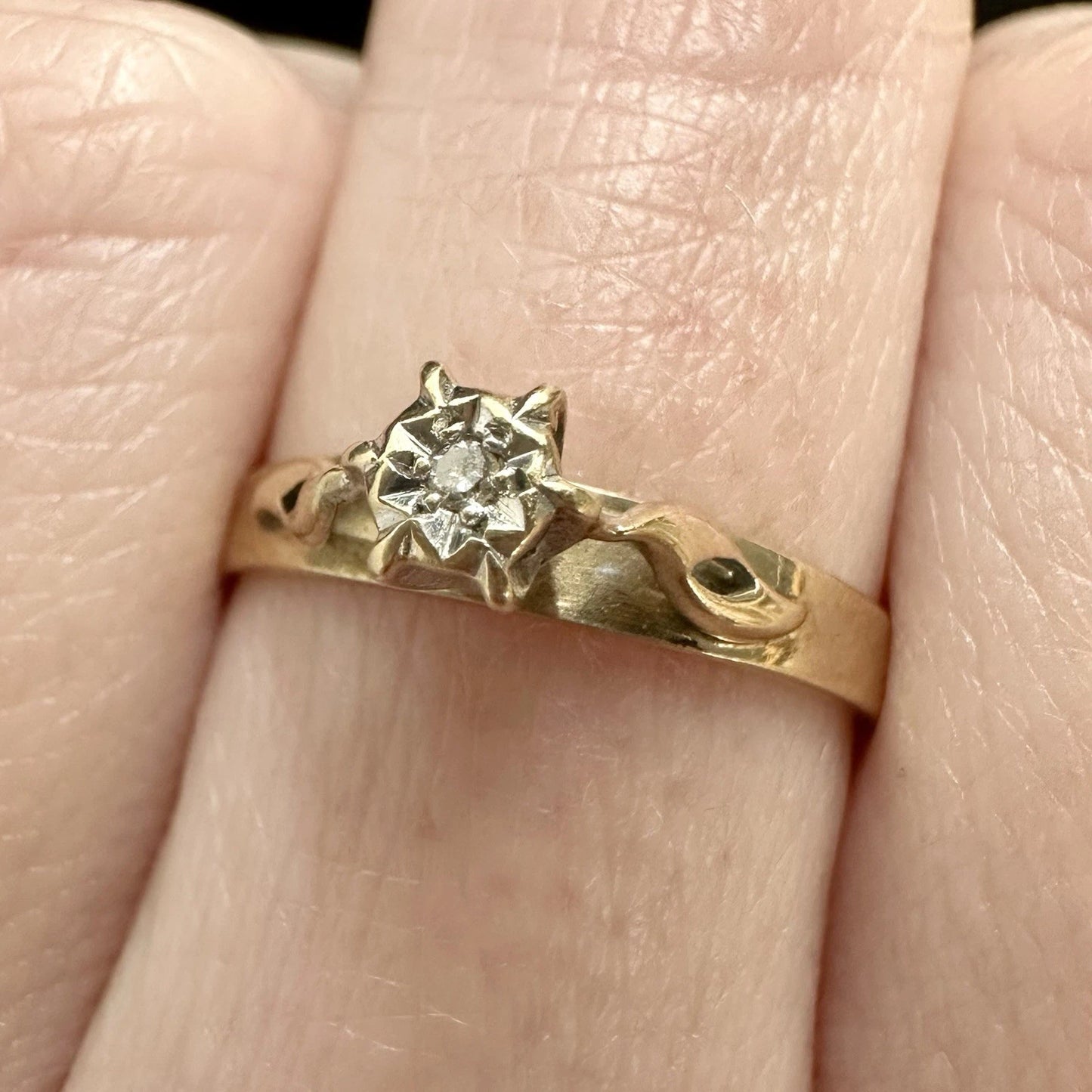9Ct Yellow Gold Vintage High Rise Set Diamond Solitaire Ring Sz M